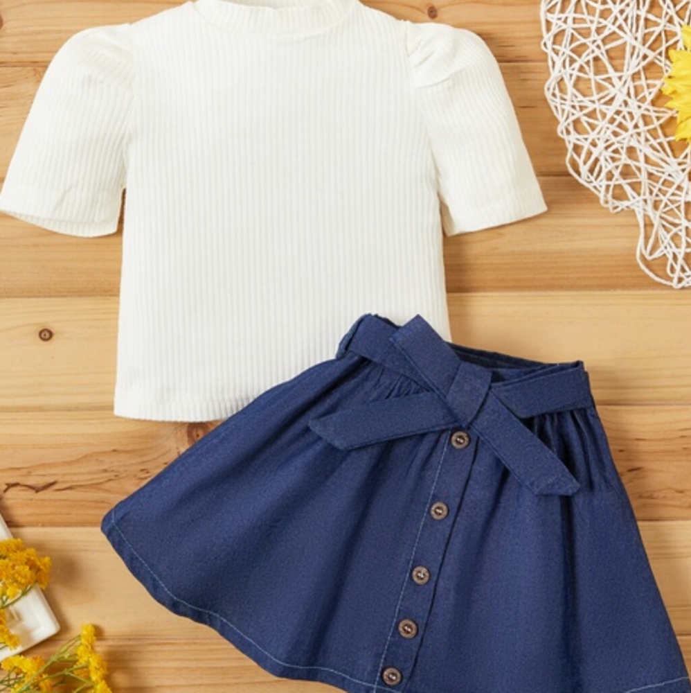 Baby top and skirt set